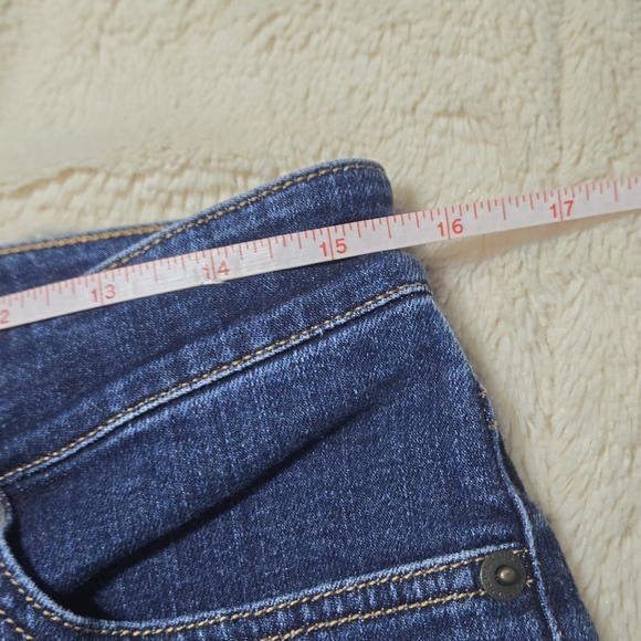 Lauren Ralph Lauren Dark-Wash Modern Straight Curvy Jean - Size 10 - Picture 10 of 14